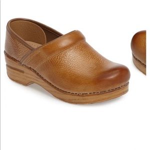 Worn few times. In great condition